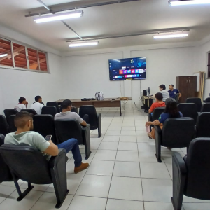 Observatório de Leitura da UFNT promove sessão de cinema para adolescentes da USL Norte