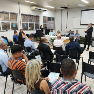 I Jornada Científica do PPGSaspt debate Saúde Única e lança livro sobre geotecnologias nos trópicos
