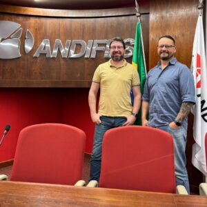 Representante da UFNT participa de encontro nacional de dirigentes de hospitais veterinários