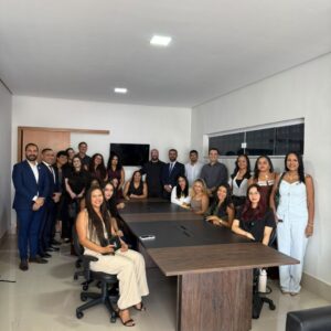 Estudantes de Direito do CEHS da UFNT realizam visita técnica a instituições jurídicas em Araguaína